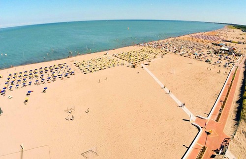 Rosolina Mare Apartment | Comfy flat in a quiet area of Rosolina