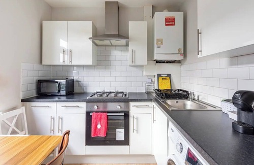 Boleyn House | Comfy Friendly Stay