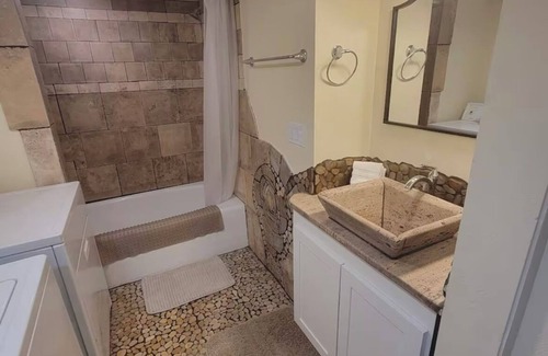 Idaho Falls Apartment | Comfy Little Burrow - pets welcome, downtown, fun for kids