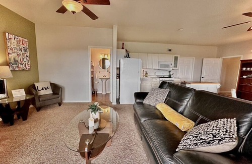 Prescott House | Comfy Mountain Side Stay - Incredible Views