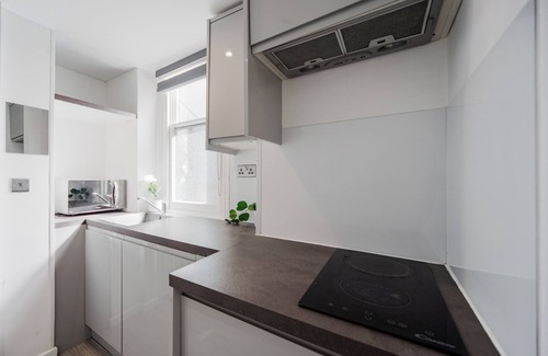 Knightsbridge and Belgravia Apartment | Comfy Private studio apartment