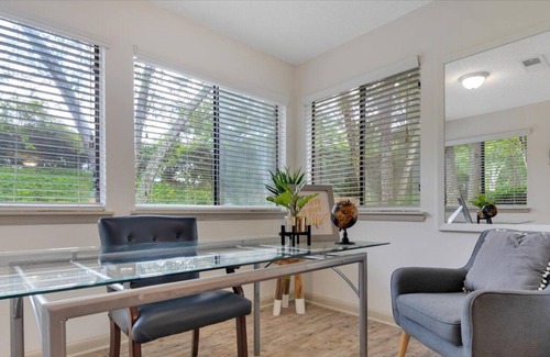 Peachtree City Apartment | Comfy PTC Luxury Condo! * Pet Friendly!