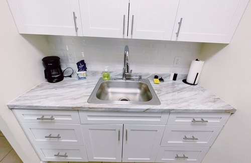 Jensen Beach Apartment | Comfy & Spacious 1 BR APT w/Pool near downtown