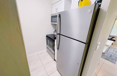 Jensen Beach Apartment | Comfy & Spacious 1 BR APT w/Pool near downtown