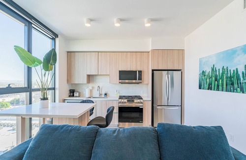 Evans Churchill Apartment | Comfy1BR w/Pool, Fitness Center & Washer/Dryer