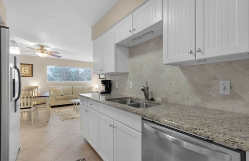 Miramar Beach Cottage | Comm Pool-Short Walk 2 Beach