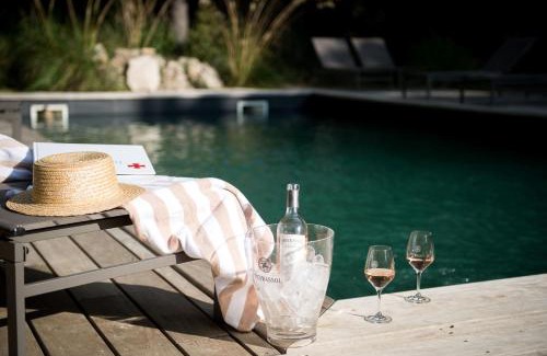 Flassans-sur-Issole House | Commanderie de Peyrassol- Bastide de La Rouvière