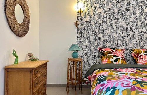 Fontaine-de-Vaucluse House | Comme Chez Mémé house with terrace in the center