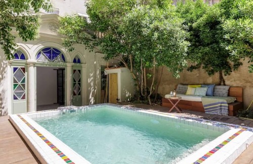 Prefecture Apartment | Comme une Maison en Plein Centre Jardin/piscine