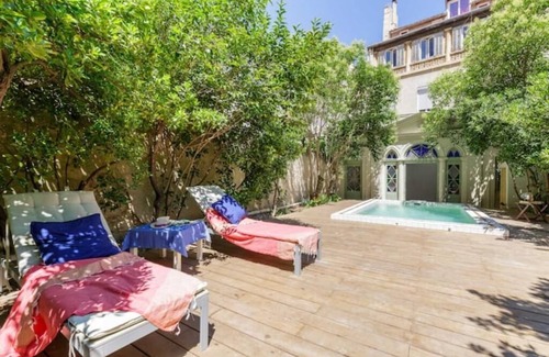 Prefecture Apartment | Comme une Maison en Plein Centre Jardin/piscine