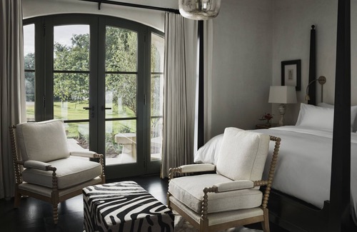 Hancock Hotel | Commodore Perry Estate, Auberge Collection