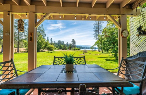 Bass Lake House | Community pool/hot tub, lake views, gas grill, fully equipped kitchen, streaming