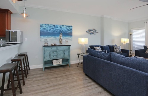 Mexico Beach Condo | Community Pool & Hot Tub, Near Beach ~ Paradise Shores 302