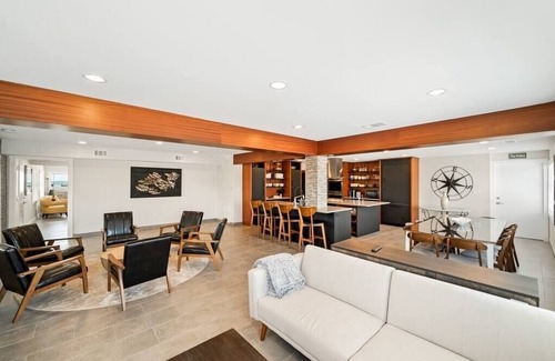 Orlando Beach Resort | Compass 1BR - Gourmet Kitchen - Water view