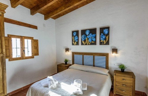 Palma-Palmilla Resort | Complejo el Mirador - Casa del Poni Málaga by Ruralidays
