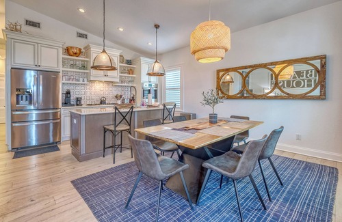 Madeira Beach House | COMPLETELY COASTAL! PRIVATE HEATED POOL! 3 BR 2 BA Close to John's Pass!