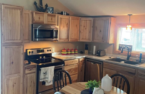 Aitkin House | Completely Renovated 2 bedroom1bath with loftnFarm Island Lake