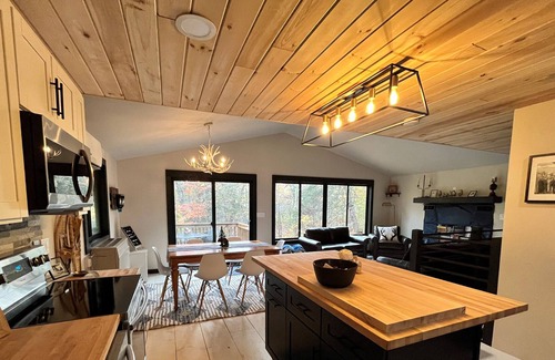 West Dover Cottage | Completely renovated Cottage w/Hot tub at Mt Snow