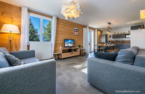 Orcieres-Merlette Ski Chalet | Completely renovated garden apartment in a chalet