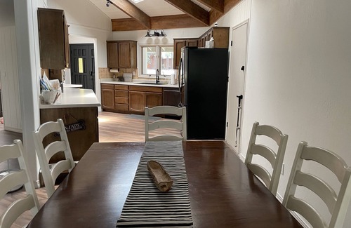 Pinetop House | Completely Renovated House w/2 Entertaining Areas - Right off the golf course!