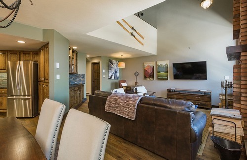 Purgatory Condo | Completely Updated Condo with Mountain Views - Heated Pool- Stunning Views!