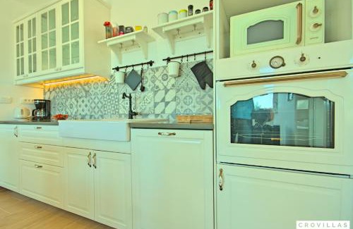 Rosini Villa | Complex Luve