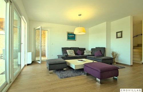Rosini Villa | Complex Luve