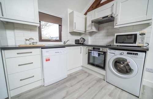 Widemouth Bay House | Complex of 3 Coastal Cottages nr Bude - Sleeps 14