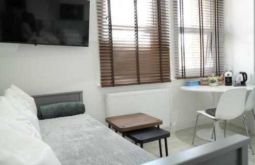 Southbury Apartment | Concept Rooms 1 Executive Double Enfield town