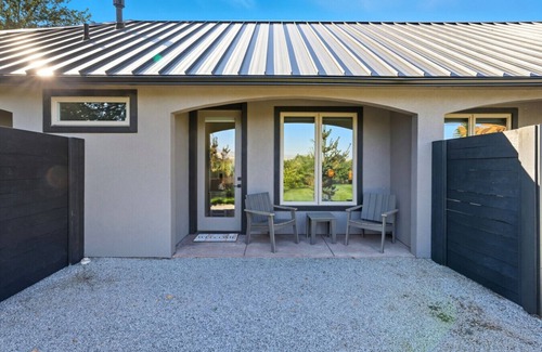 Walla Walla House | Concetta`s Suite - Private 10 Acre Vineyard