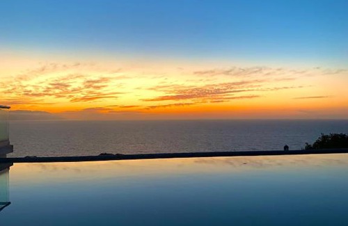 Conchas Chinas Apartment | Conchas chinas sunset view