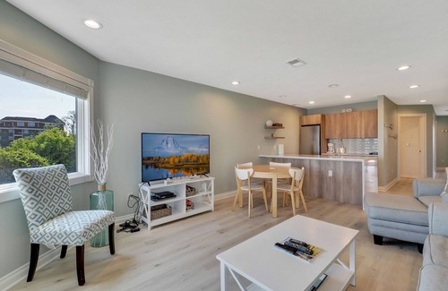 Traverse City Condo | Condo 217 | Sandy Beachfront | Lakefront | Guest Favorite