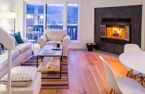 Mont-Tremblant Apartment | Condo 2BDR Mezzanine with Lake and Mountain View 469