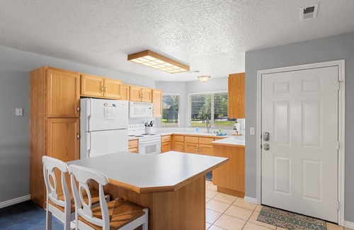 Harbor Village Condo | Condo - #310 | 2 Bed, 2 Bath