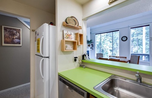 Glacier Condo | Condo #38 - Wi-Fi - Fireplace - Sleeps 6