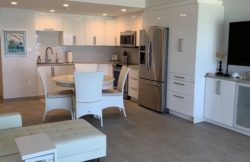 Bonita Springs Condo | Condo directly on beach!