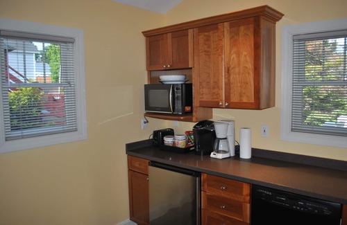 Bayfield Condo | Condo downtown Bayfield. 1 Private Bedroom King, 2 other Q beds in living room.