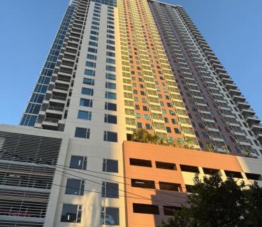 Barangay 670 Apartment | Condo for Short Stay in Ermita near SLMEC & US Embassy