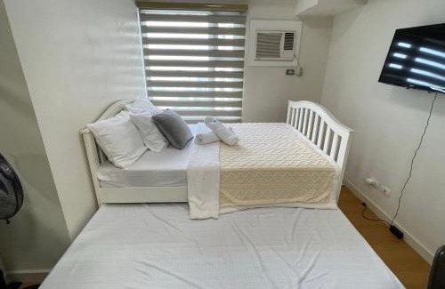 Barangay 670 Apartment | Condo for Short Stay in Ermita near SLMEC & US Embassy