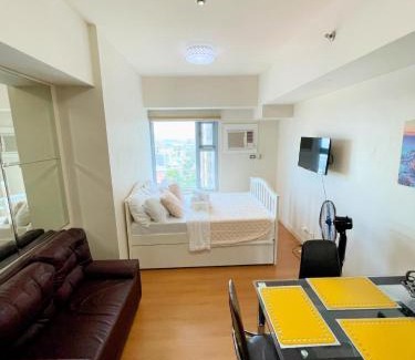 Barangay 670 Apartment | Condo for Short Stay in Ermita near SLMEC & US Embassy