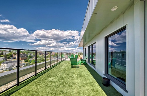 Bow Riverfront Apartment | Condo in Downtown Calgary