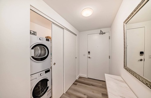 Bow Riverfront Apartment | Condo in Downtown Calgary