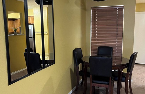 Fort Worth Condo | Condo near Dickeys arena & Will Rogers Memorial Center with Pool Hot tub access