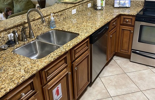 Gulf Shores Condo | Condo w/pool near white sandy beaches, shops, restaurants, golf courses