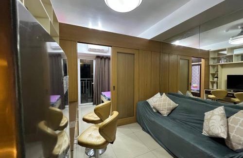 Barangay 76 Apartment | Condo with Balcony, Pool View, near MOA, NAIA Airport at Shell Residence