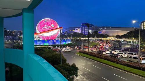 Barangay 76 Apartment | Condo with Balcony, Pool View, near MOA, NAIA Airport at Shell Residence