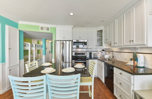 Galveston Condo | Condo with breathtaking coastal views, relaxation, and adventure all in one place