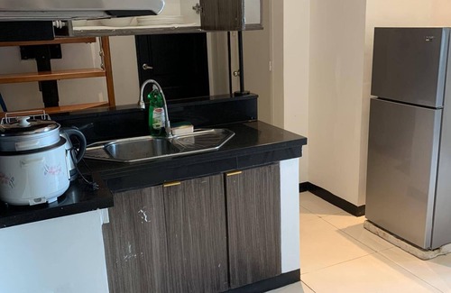 Ermita Condo | CONDOTEL DE AMORn74 sq.M n8 guest,2 bath,2 shower,2 queen size beds with loft.