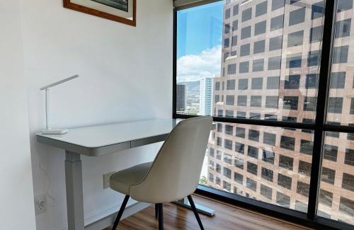 Downtown Honolulu Apartment | Condotel with Free Parking Wifi Central AC