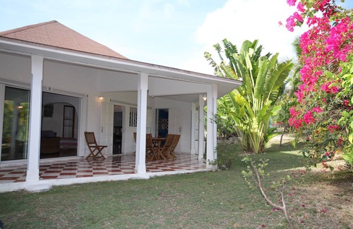 Saint-Francois Villa | Confortable Villa "Coco" with a private swimming pool